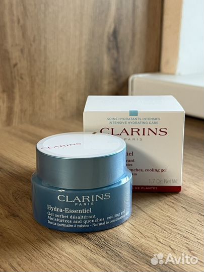 Крем для лица clarins Hydra-Essentiel