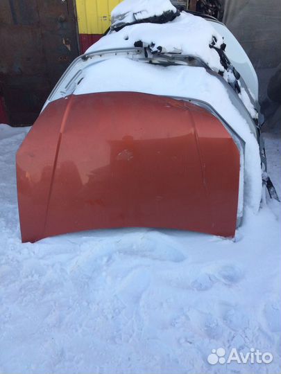 Капот на kia rio 2 под ремонт