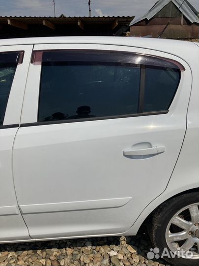 Задняя левая дверь Опель Корса D хетчбек