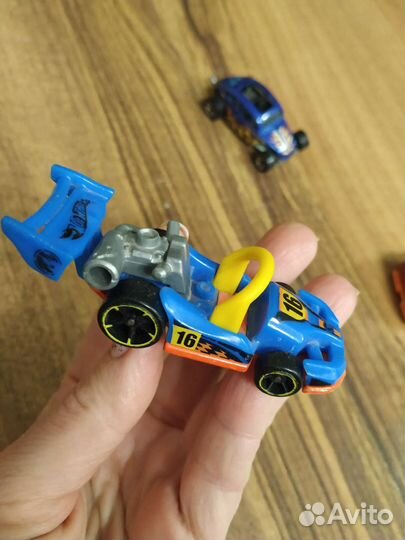 Машинки hot wheels оригинал