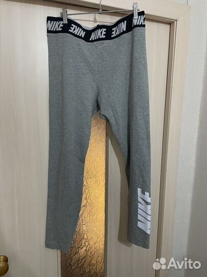 Женские леггинсы Nike Femme L/XL