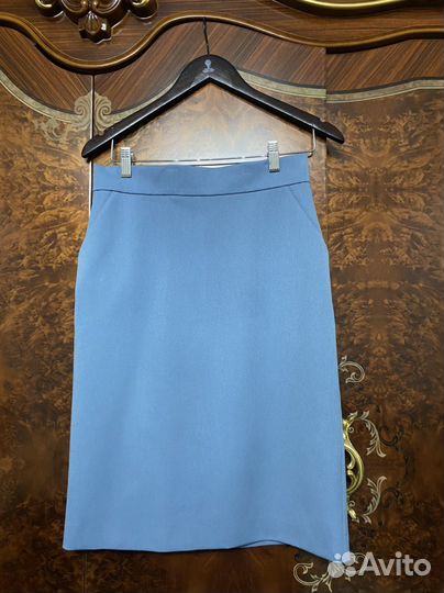 Жениские костюмы Gizia в отличном состояние р38