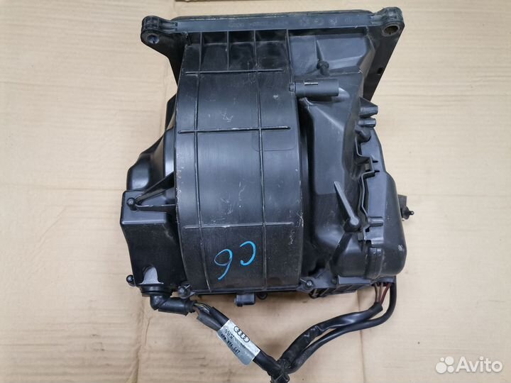 Моторчик печки в сборе Ауди А6 С6 4F0820020A