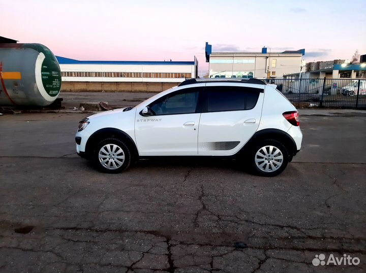 Renault Sandero Stepway 1.6 МТ, 2018, 80 000 км