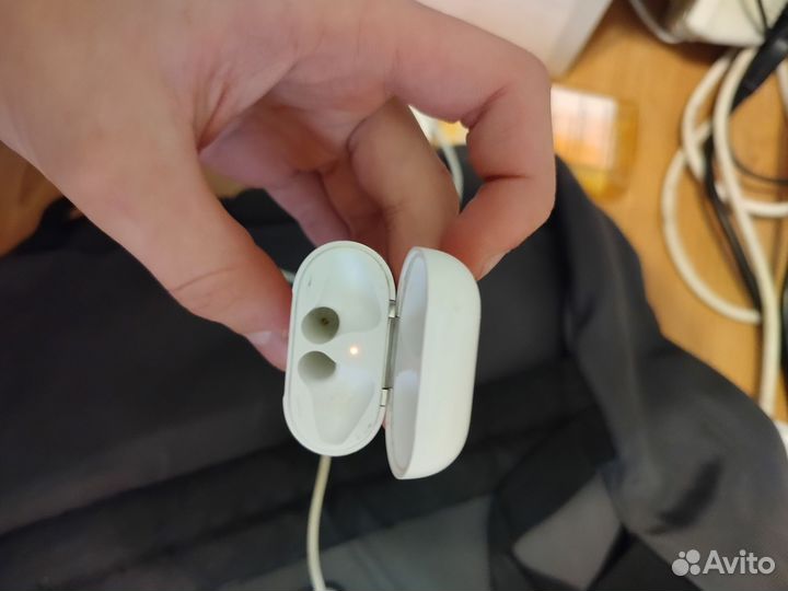 Apple airpods 2