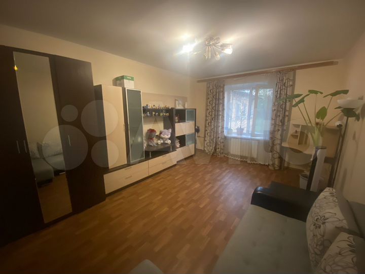 2-к. квартира, 54 м², 2/2 эт.