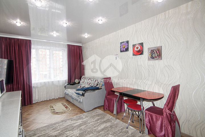 2-к. квартира, 68 м², 3/10 эт.
