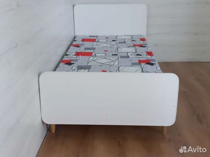 Детская кровать от 3 лет с бортиками