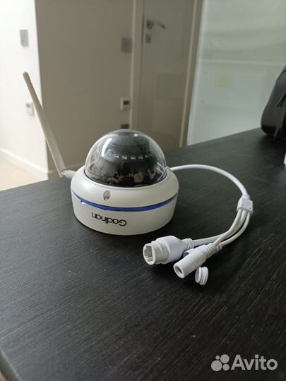Камера видеонаблюдения купольная Wi-Fi Gadinan