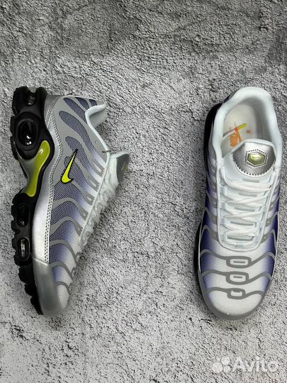 Кроссовки Nike Air Max Plus 'Bumble Bee