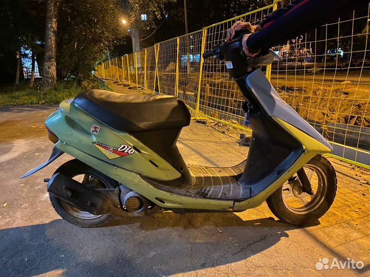 Скутер Дио 27