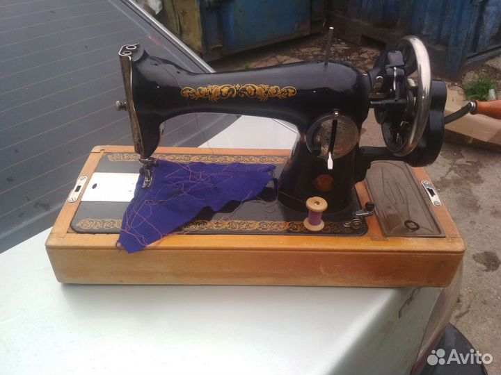 Швейная машина Подольск ручная