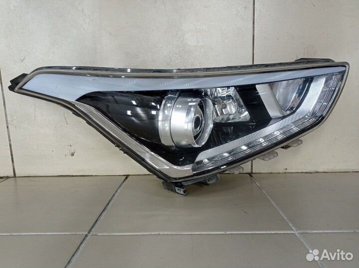 Фара передняя правая Hyundai Creta