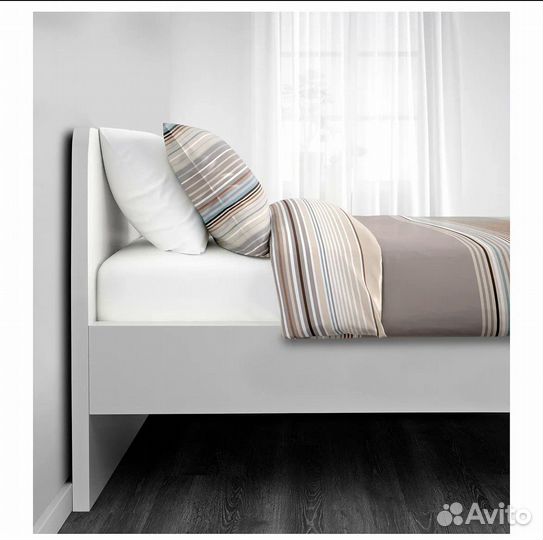 Кровать IKEA белая