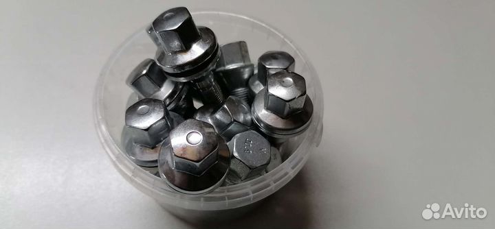 Колесные болты Peugeot/Citroen