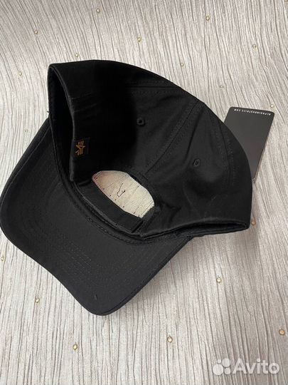 Бейсболка alpha industries