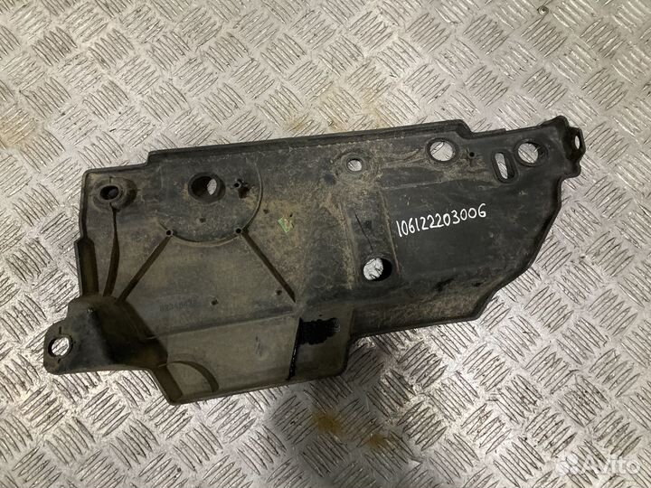 Накладка Volvo 82345425