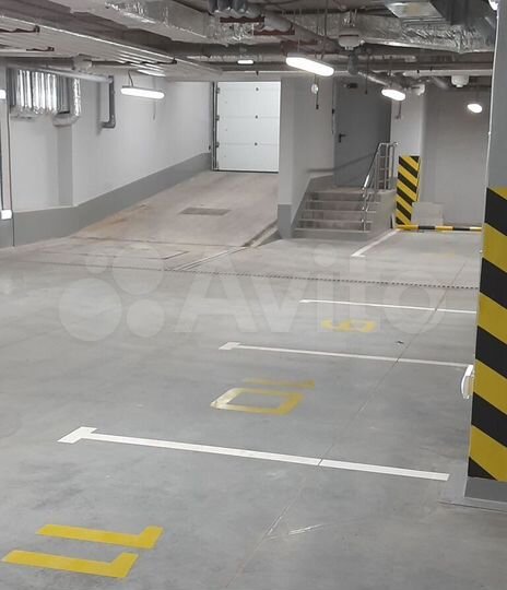 Машиноместо, 14 м²