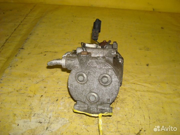 Компрессор кондиционера Mitsubishi Minica H42A