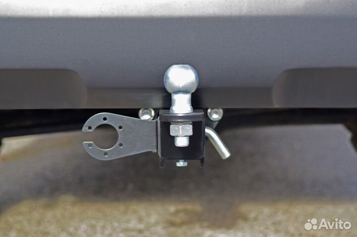 Фаркоп /съемный квадрат/ LADA 4x4 Urban с 2015