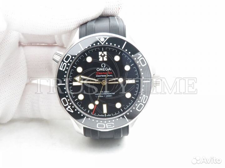 Часы Omega Seamaster Diver 300m Co-axial Chronometer James Bond Limited Edition No Date 42mm 210.22