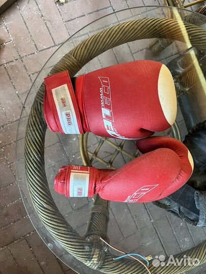 Боксёрские перчатки