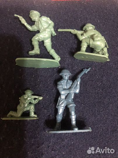 Солдатики пластмассовые ссср(пакетом)