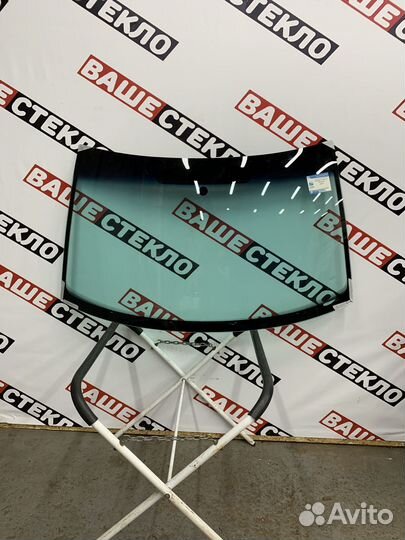 Лобовое стекло Skoda Fabia MK2 Установка 1ч