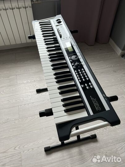 Синтезатор Korg X50
