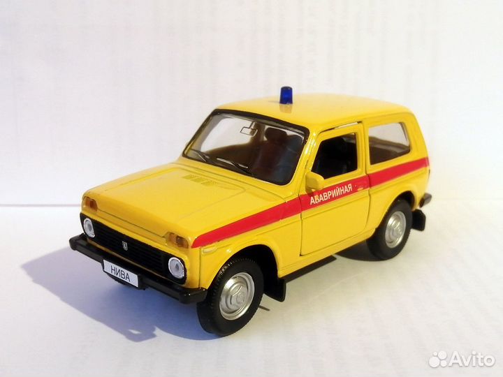 Ваз-2121 Нива Аварийная Autotime Collection Welly