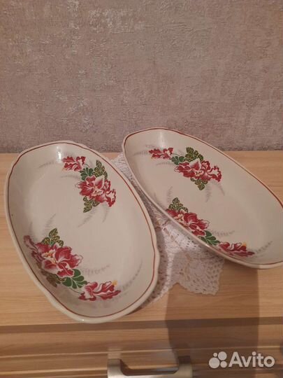 Блюдо фарфор