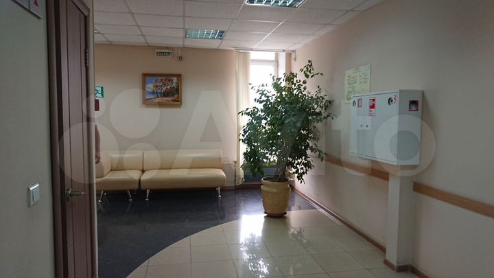 Здание, 1216.4 м²