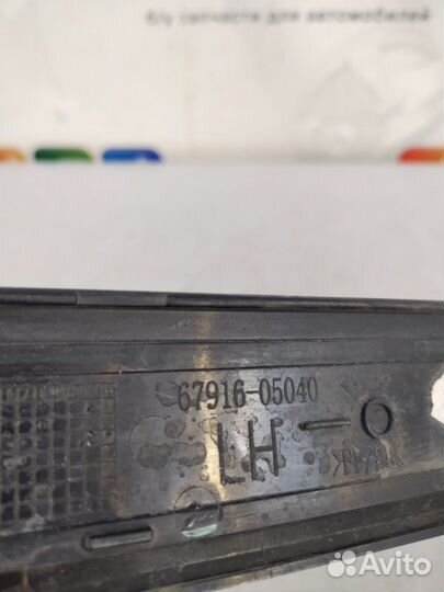 Накладка на порог внутренняя задняя левая Toyota