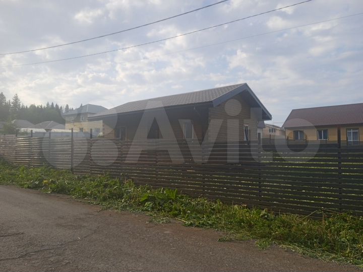 Дом 54 м² на участке 6,8 сот.