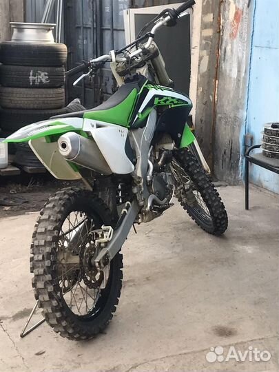 Продам кроссовый мотоцикл Kawasaki KX250F