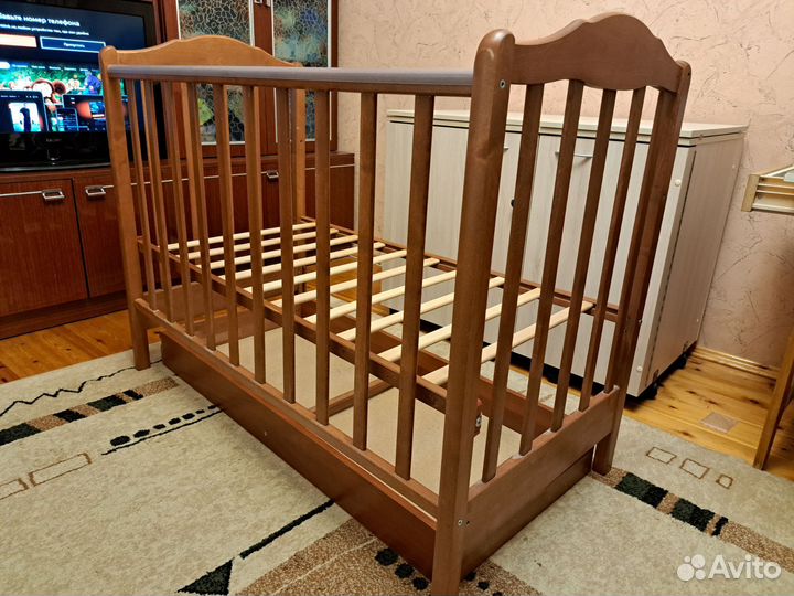 Детская кроватка