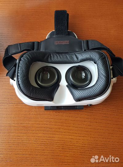 Очки виртуальной реальности для телефона