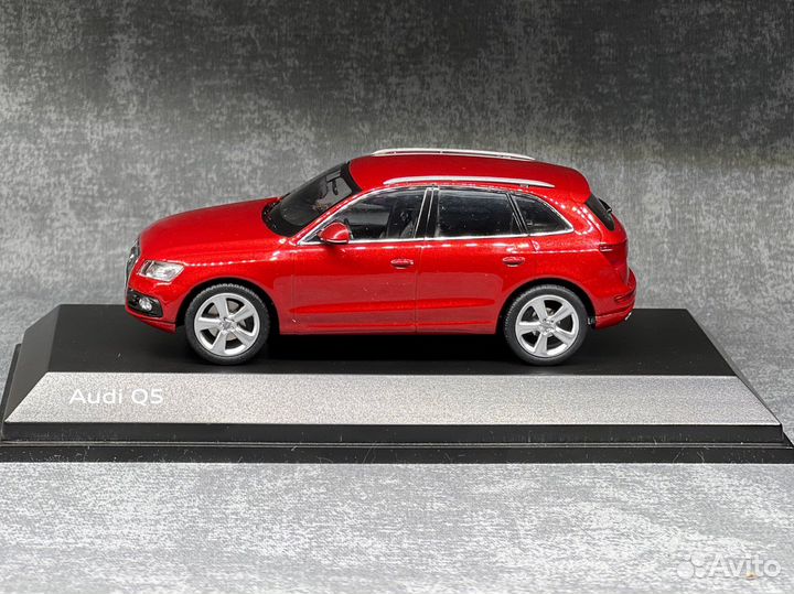 Модель audi q5 1/43 schuco