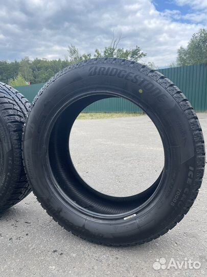 Bridgestone Ice Cruiser 7000S 205/55 R16
