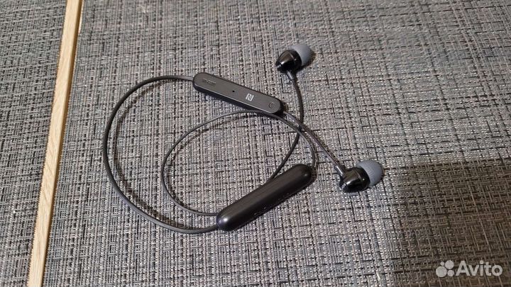 Беспроводные bluetooth наушники Sony WI c-300