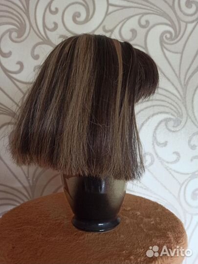 Парик из искусственных волос