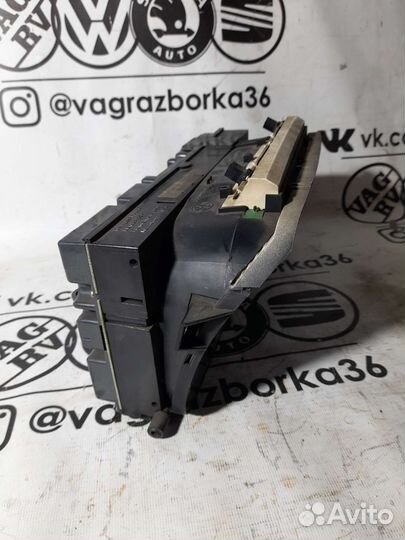 Панель приборов 1.8 AAM VW Golf 3/Vento