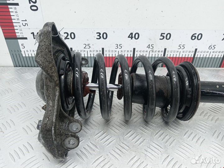 Стойка для Volkswagen Passat 5 GP