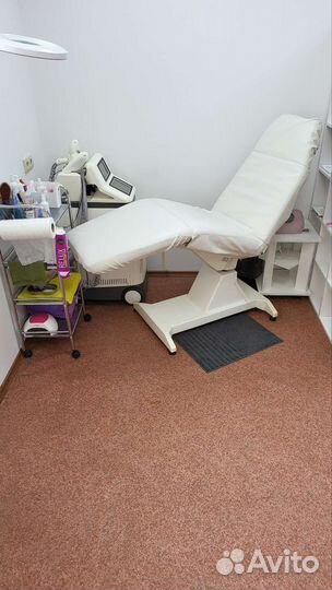 Косметологическое кресло lemi 1 + чехол торг