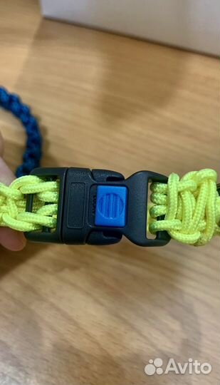 Ошейник из паракорда