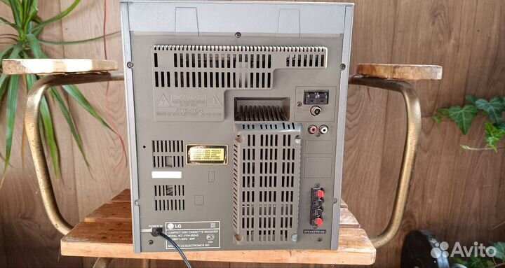 Музыкальный центр LG