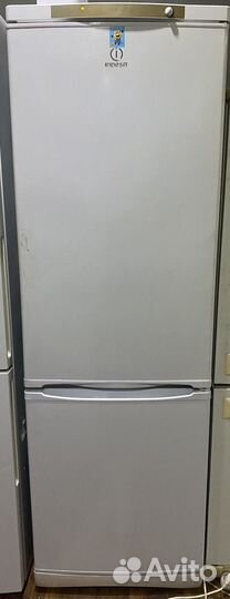 Холодильник indesit