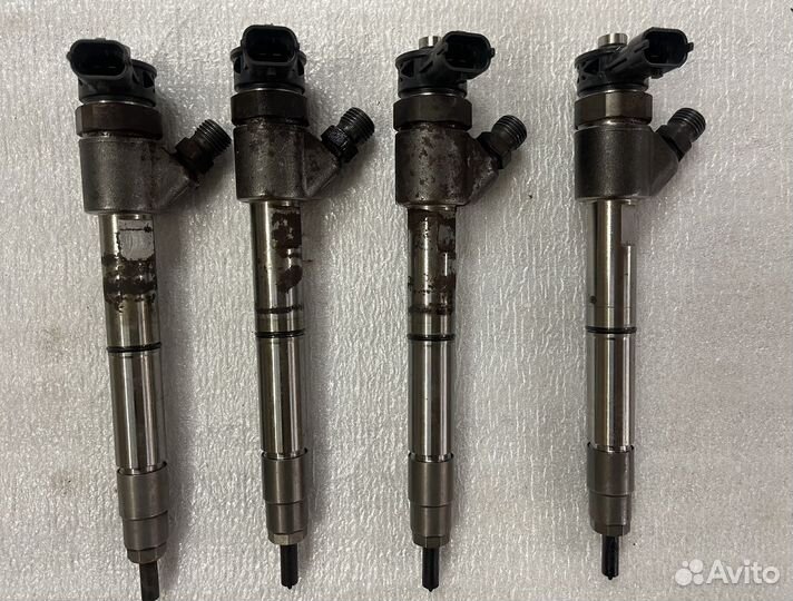 Форсунка Kia carnival D4HB