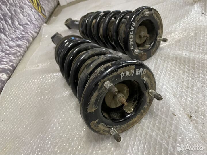 Опора переднего амортизатора Mitsubishi Pajero 4 3