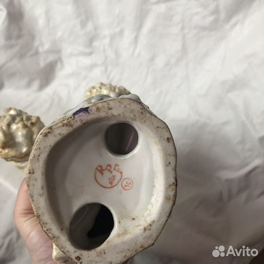 Статуэтка фарфор